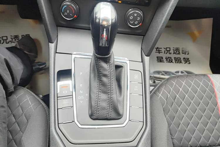 Used Volkswagen Lamando 2019 230TSI DSG Fashion Edition China VI Gear Lever