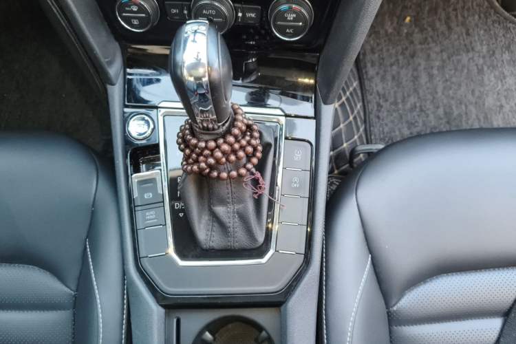 Used Volkswagen Lamando 2019 280TSI DSG Comfort Edition China VI standard Gear Lever