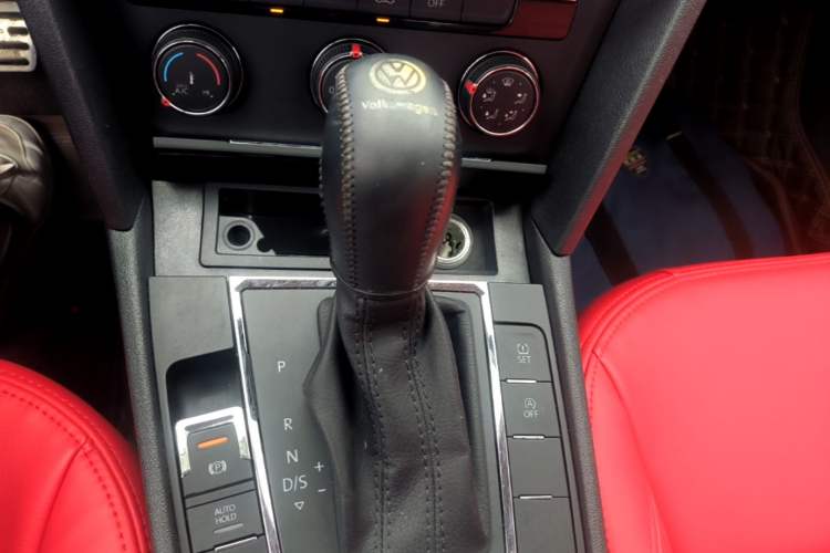 Used Volkswagen Lamando 2019 230TSI DSG Fashion Edition China VI Gear Lever