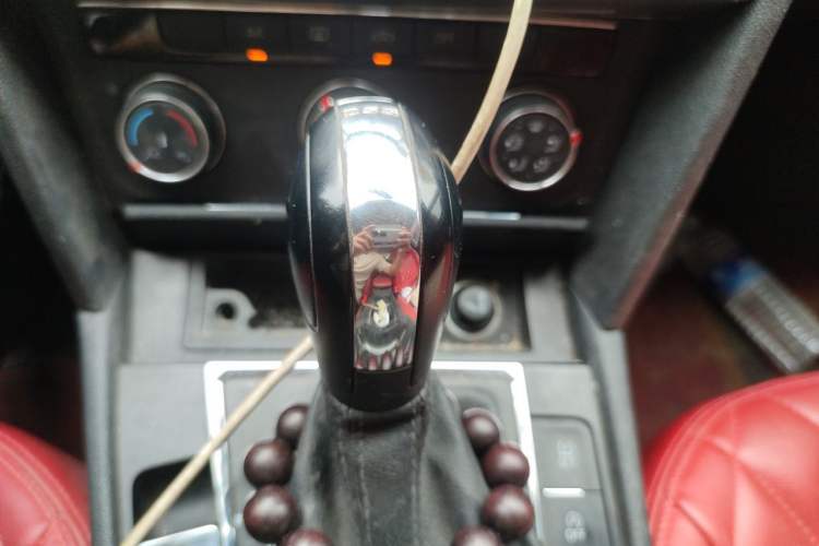 Used Volkswagen Lamando 2019 230TSI DSG Fashion Edition China VI Gear Lever