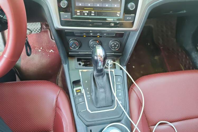 Used Volkswagen Lamando 2019 230TSI DSG Fashion Edition China VI Gear Lever