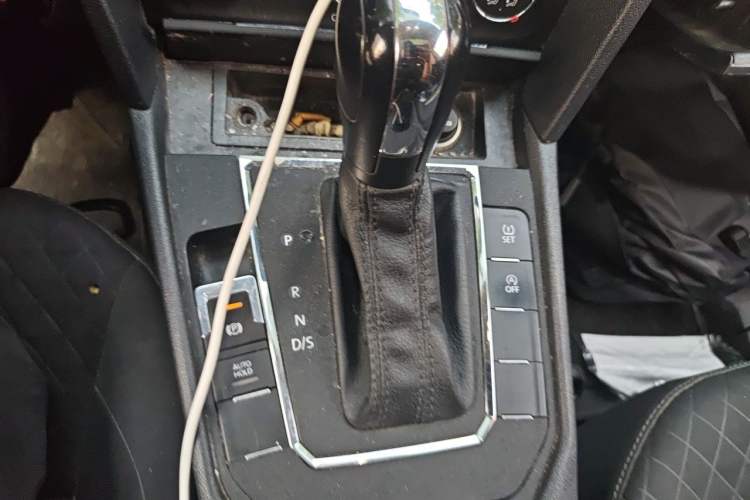 Used Volkswagen Lamando 2019 230TSI DSG Fashion Edition China VI Gear Lever