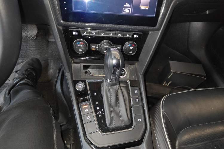 Used Volkswagen Lamando 2019 280TSI DSG Luxury Edition China V Standard Gear Lever