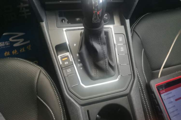 Used Volkswagen Lamando 2019 230TSI DSG Fashion Edition China VI Gear Lever