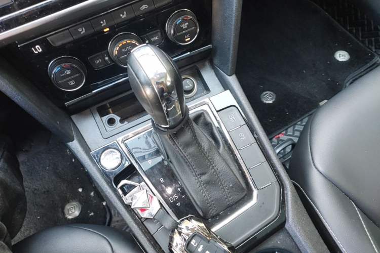 Used Volkswagen Lamando 2019 280TSI DSG Comfort Edition China V Standard Gear Lever