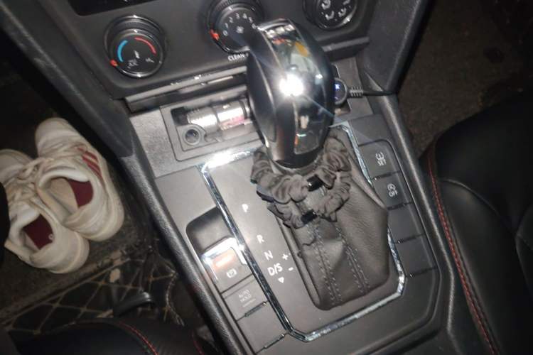 Used Volkswagen Lamando 2019 230TSI DSG Fashion Edition China V Standard Gear Lever