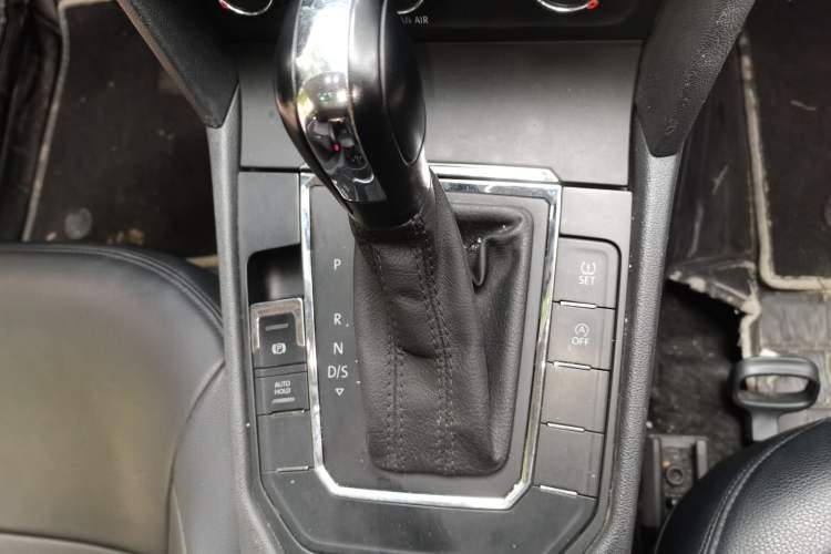 Used Volkswagen Lamando 2019 230TSI DSG Fashion Edition China V Standard Gear Lever