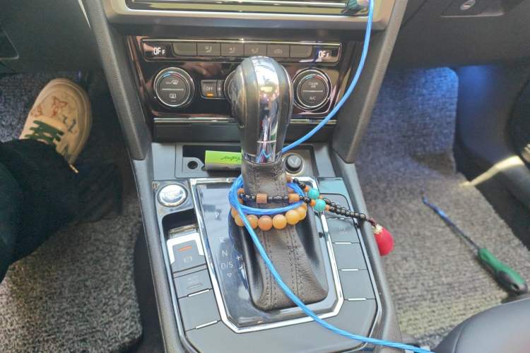 Used Volkswagen Lamando 2019 280TSI DSG Comfort Edition China VI standard Gear Lever
