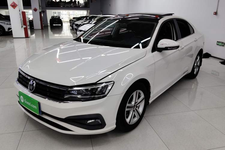 Volkswagen Lamando 2019 230TSI DSG Fashion Edition China VI usado Guazi used car, China used car export, Used car for sale, Used  cars, Cheapest cars for sale