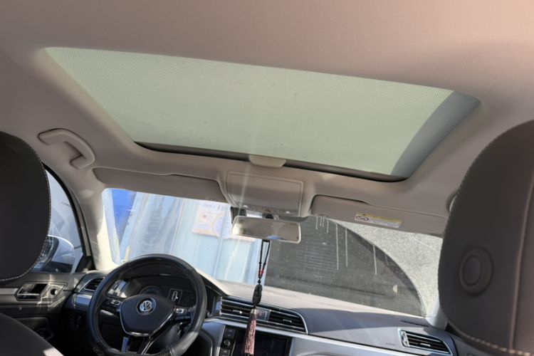 Used Volkswagen Lamando 2019 280TSI DSG Comfort Edition China VI standard Headliner