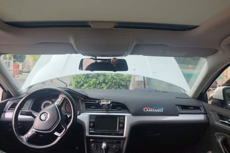 Used Volkswagen Lamando 2019 230TSI DSG Fashion Edition China VI Headliner