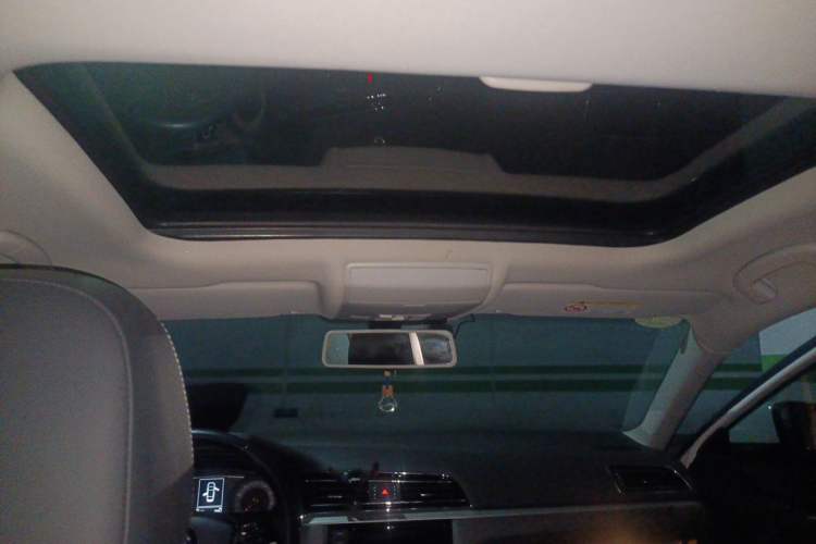 Used Volkswagen Lamando 2019 280TSI DSG Comfort Edition China VI standard Headliner