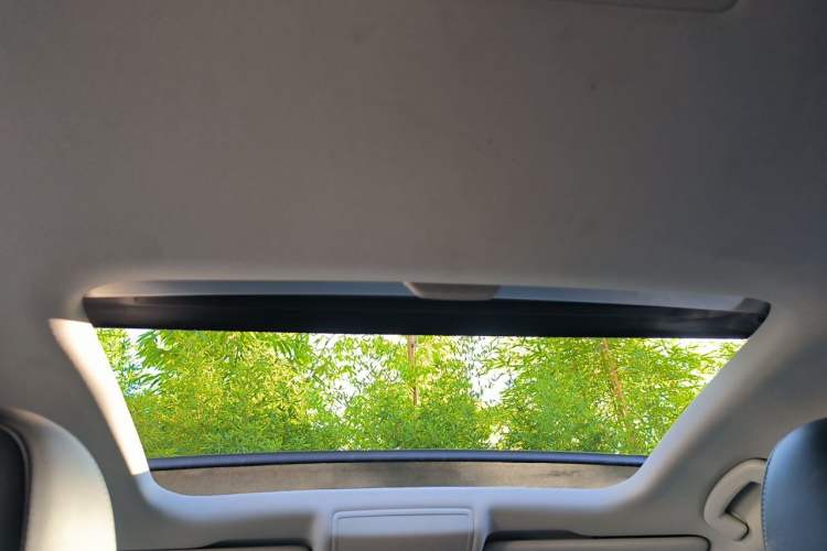 Used Volkswagen Lamando 2019 280TSI DSG Comfort Edition China VI standard Headliner