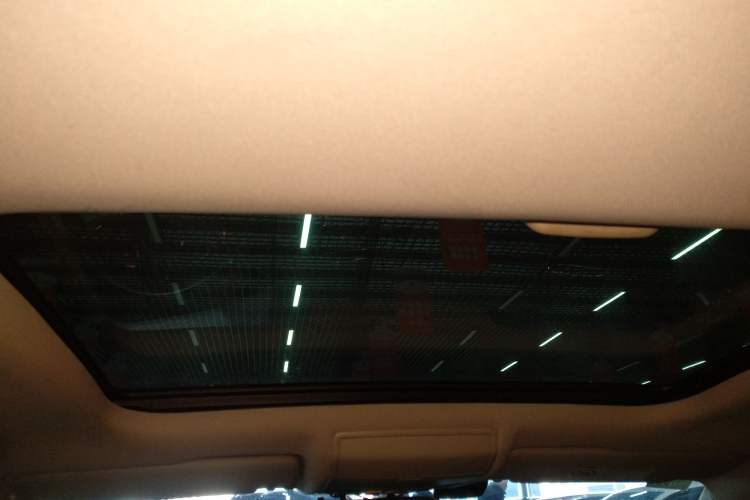 Used Volkswagen Lamando 2019 230TSI DSG Fashion Edition China VI Headliner