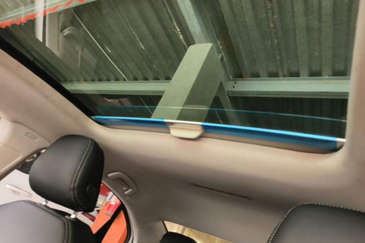 Used Volkswagen Lamando 2019 230TSI DSG Fashion Edition China VI Headliner