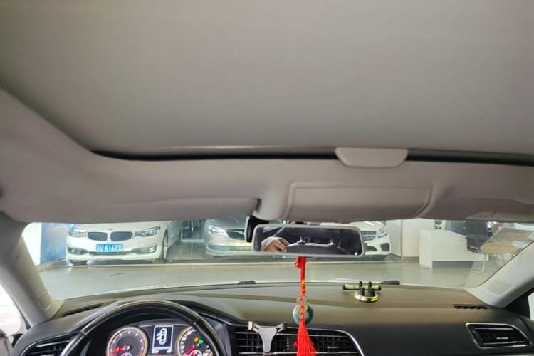 Used Volkswagen Lamando 2019 280TSI DSG Comfort Edition China VI standard Headliner