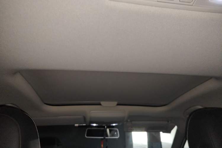Used Volkswagen Lamando 2019 280TSI DSG Comfort Edition China VI standard Headliner