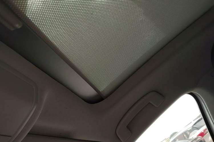 Used Volkswagen Lamando 2019 280TSI DSG Comfort Edition China VI standard Headliner