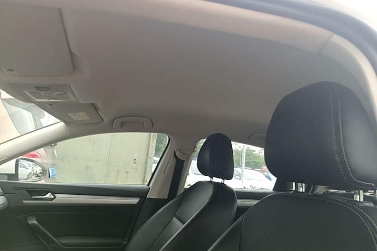 Used Volkswagen Lamando 2019 230TSI DSG Fashion Edition China V Standard Headliner