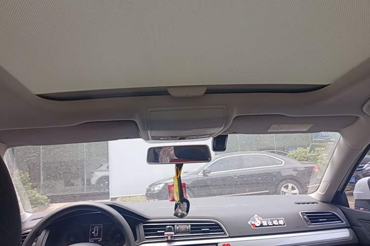 Used Volkswagen Lamando 2019 230TSI DSG Fashion Edition China VI Headliner
