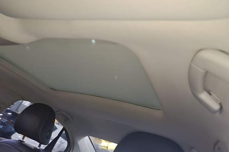 Used Volkswagen Lamando 2019 280TSI DSG Comfort Edition China VI standard Headliner
