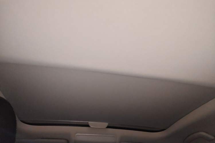 Used Volkswagen Lamando 2019 280TSI DSG Comfort Edition China VI standard Headliner