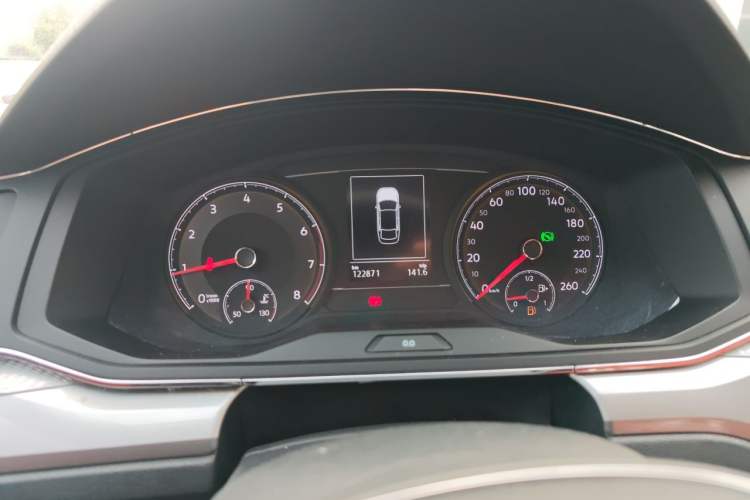 Used Volkswagen Lamando 2019 230TSI DSG Fashion Edition China VI Instrument Cluster