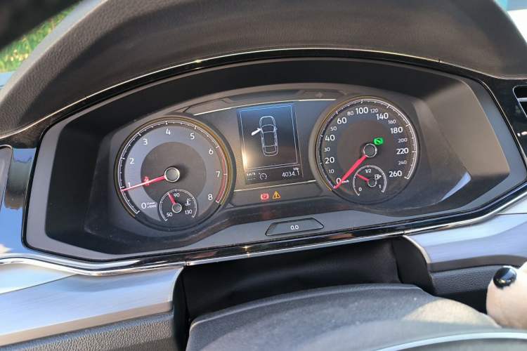 Used Volkswagen Lamando 2019 280TSI DSG Comfort Edition China VI standard Instrument Cluster