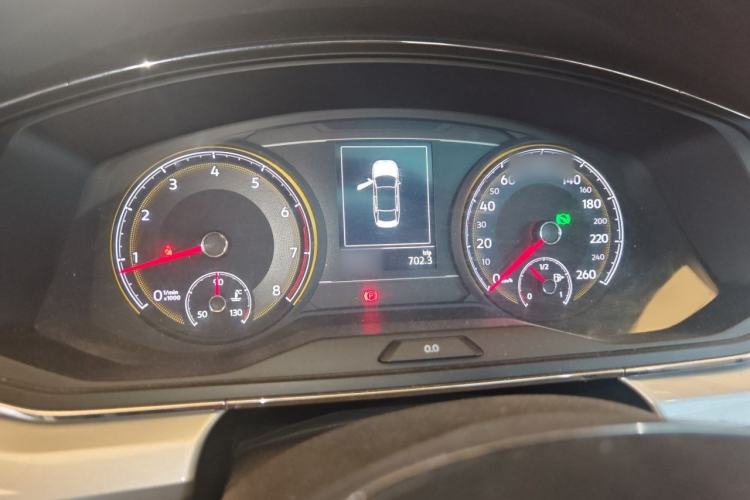 Used Volkswagen Lamando 2019 230TSI DSG Fashion Edition China V Standard Instrument Cluster