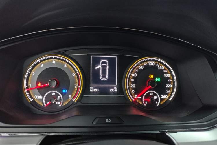 Used Volkswagen Lamando 2019 230TSI DSG Fashion Edition China V Standard Instrument Cluster