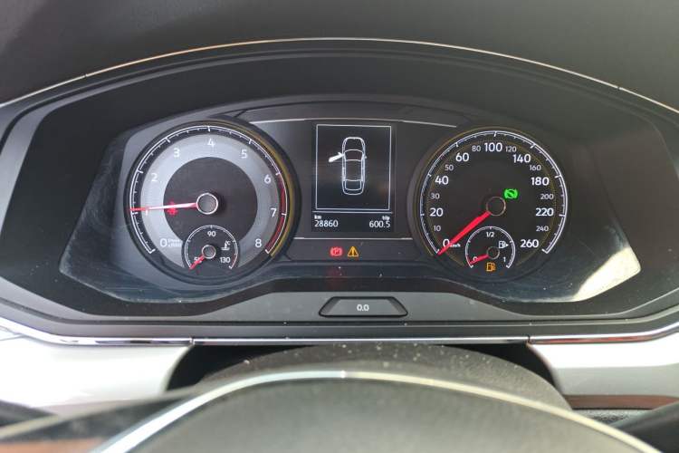 Used Volkswagen Lamando 2019 230TSI DSG Fashion Edition China VI Instrument Cluster