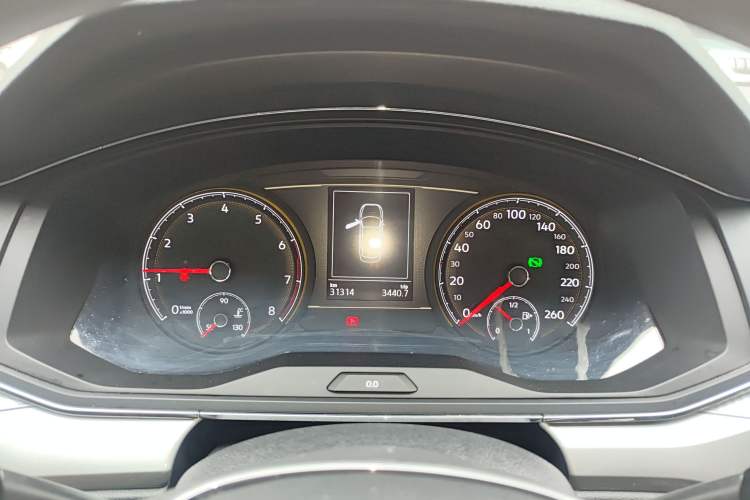 Used Volkswagen Lamando 2019 230TSI DSG Fashion Edition China VI Instrument Cluster