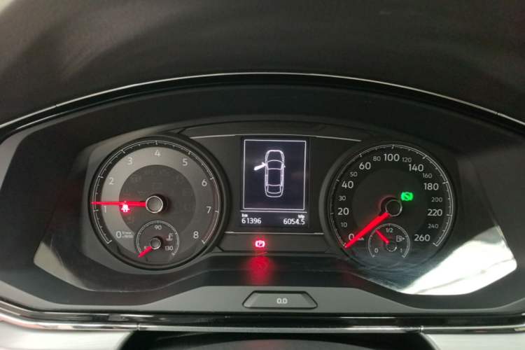 Used Volkswagen Lamando 2019 280TSI DSG Comfort Edition China VI standard Instrument Cluster