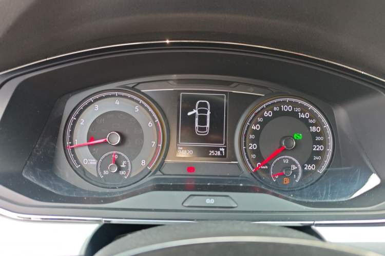 Used Volkswagen Lamando 2019 230TSI DSG Fashion Edition China V Standard Instrument Cluster
