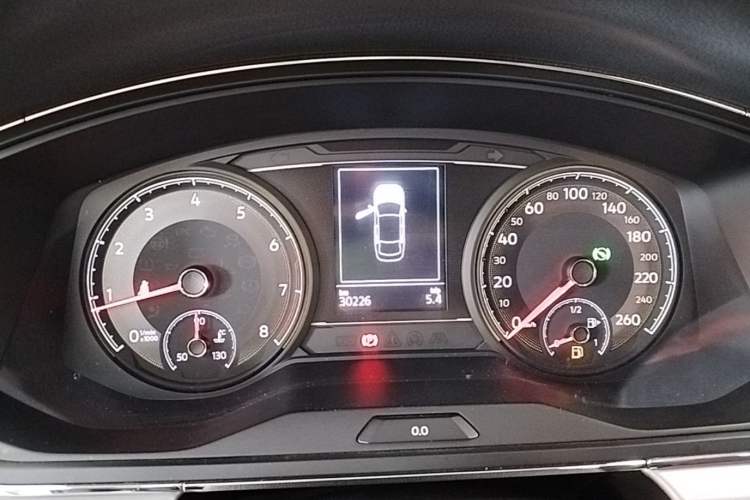 Used Volkswagen Lamando 2019 230TSI DSG Fashion Edition China VI Instrument Cluster