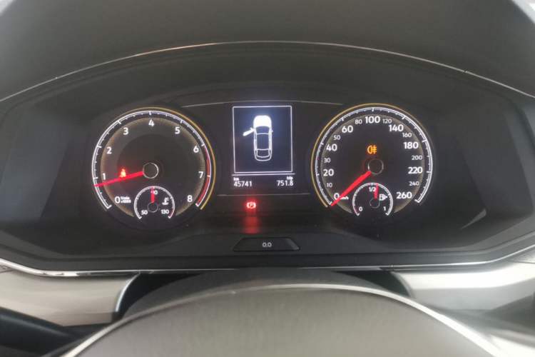 Used Volkswagen Lamando 2019 230TSI DSG Fashion Edition China VI Instrument Cluster