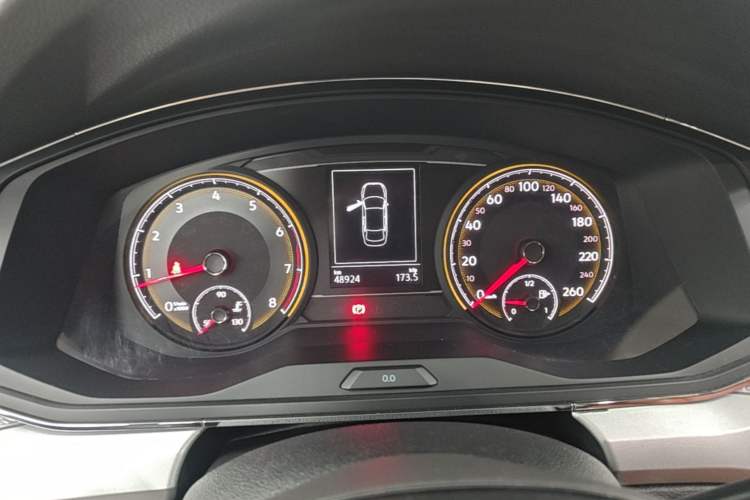 Used Volkswagen Lamando 2019 230TSI DSG Fashion Edition China V Standard Instrument Cluster