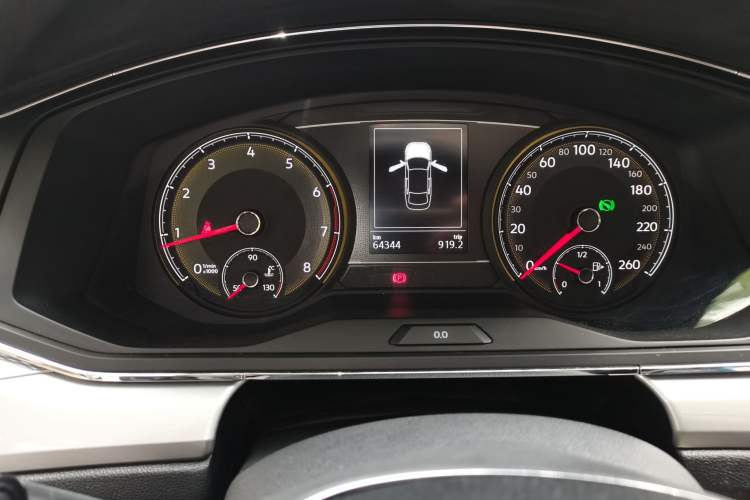 Used Volkswagen Lamando 2019 230TSI DSG Fashion Edition China V Standard Instrument Cluster