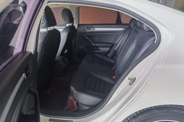 Used Volkswagen Lamando 2019 280TSI DSG Comfort Edition China V Standard Interior 1