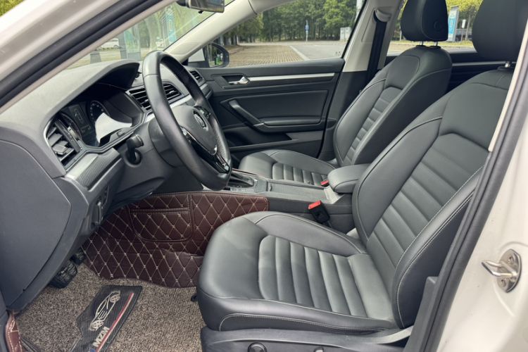Used Volkswagen Lamando 2019 280TSI DSG Comfort Edition China V Standard Interior 1