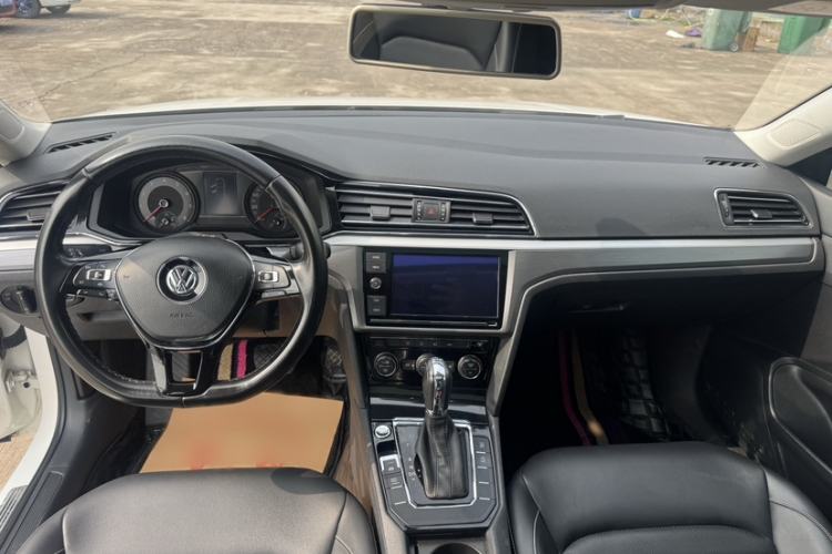 Used Volkswagen Lamando 2019 280TSI DSG Comfort Edition China VI standard Interior 1
