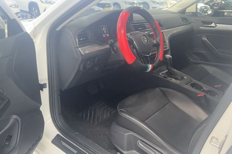 Used Volkswagen Lamando 2019 230TSI DSG Fashion Edition China VI Interior 1