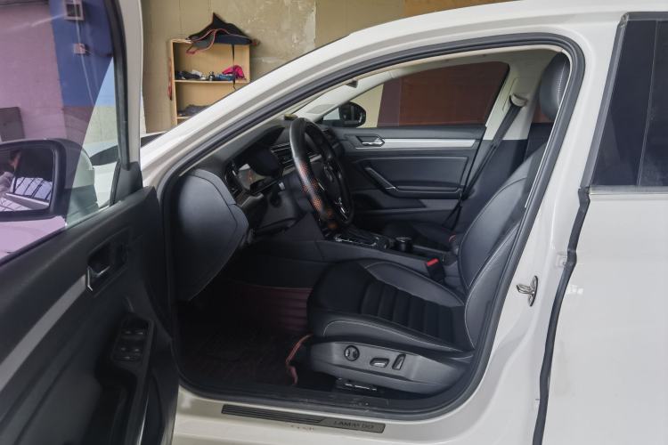 Used Volkswagen Lamando 2019 280TSI DSG Comfort Edition China V Standard Interior 2