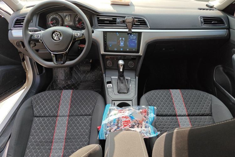 Used Volkswagen Lamando 2019 230TSI DSG Fashion Edition China V Standard Interior 2