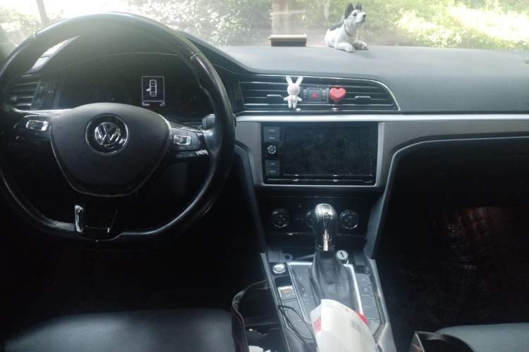 Used Volkswagen Lamando 2019 280TSI DSG Comfort Edition China V Standard Interior 2