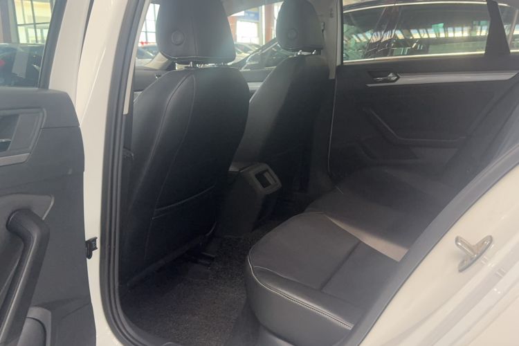 Used Volkswagen Lamando 2019 230TSI DSG Fashion Edition China VI Interior 2