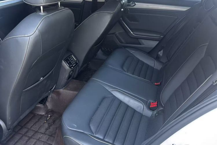 Used Volkswagen Lamando 2019 280TSI DSG Comfort Edition China VI standard Interior 3