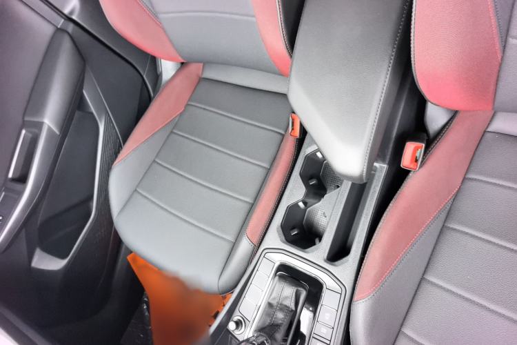 Used Volkswagen Lamando 2019 230TSI DSG Fashion Edition China V Standard Interior 3