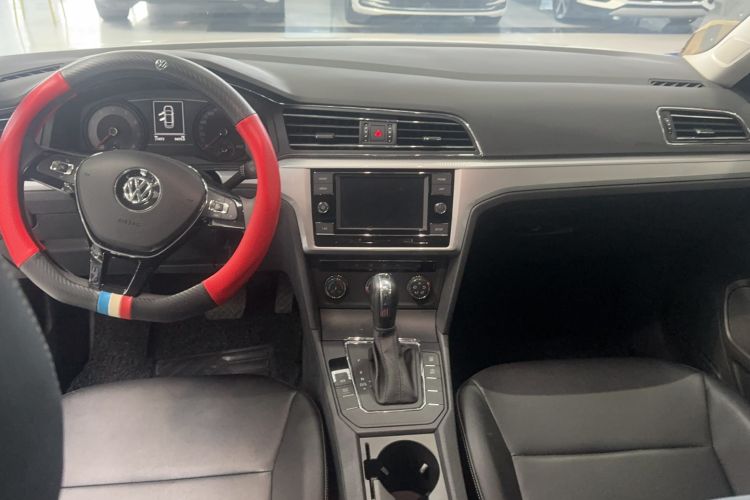 Used Volkswagen Lamando 2019 230TSI DSG Fashion Edition China VI Interior 3