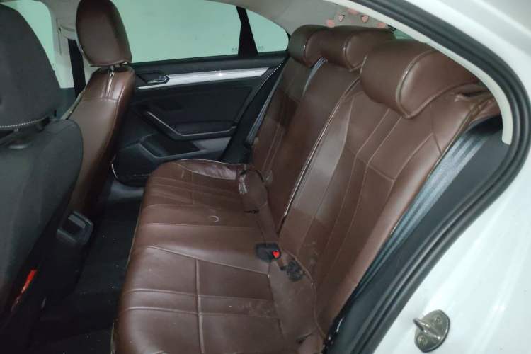 Used Volkswagen Lamando 2019 230TSI DSG Fashion Edition China VI Interior 4